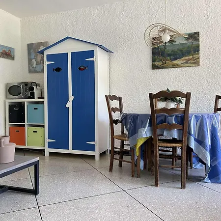Maison Familiale 8 Couchages Avec Terrasse, Jardinet, A 500m De La - Saint Pierre La - Fr-1-229d-133 Holiday home *